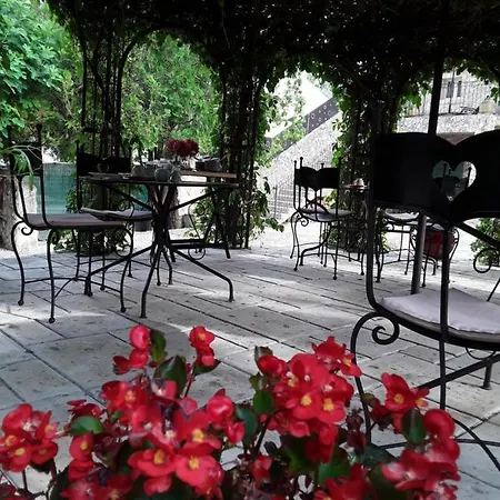 住宿加早餐酒店 马斯里尔住宿加早餐旅馆 亞維農